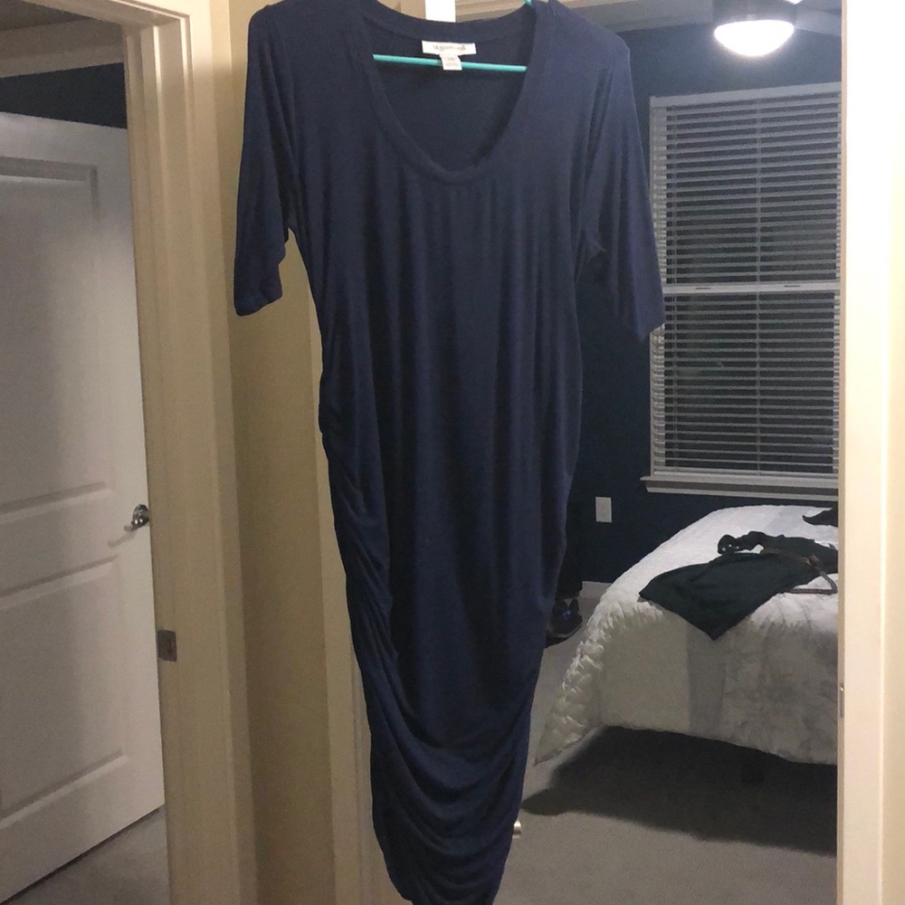 Fitted maternity dress. Worn once.